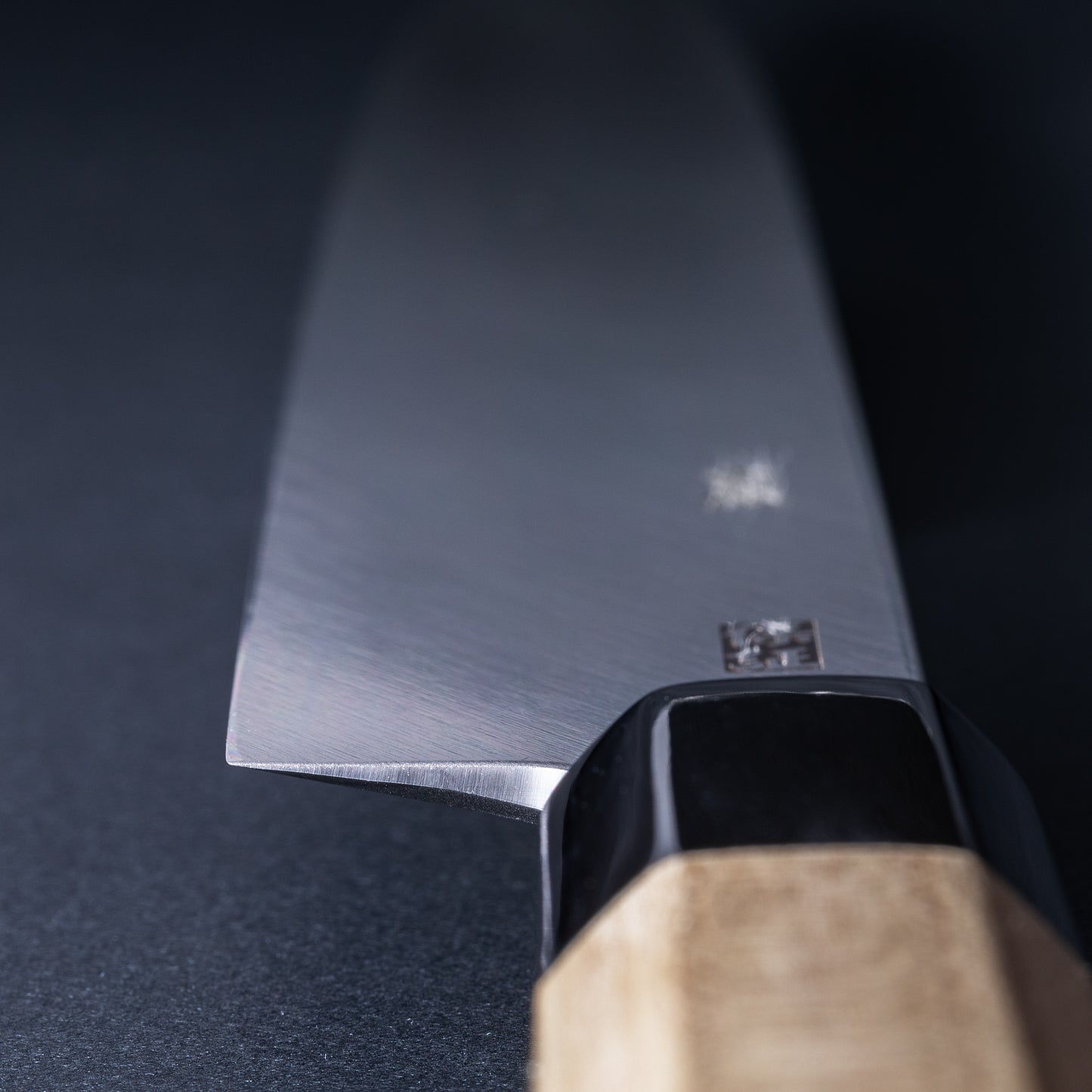 郷右馬允義弘　銀三鋼墨流　柳刃　270㎜