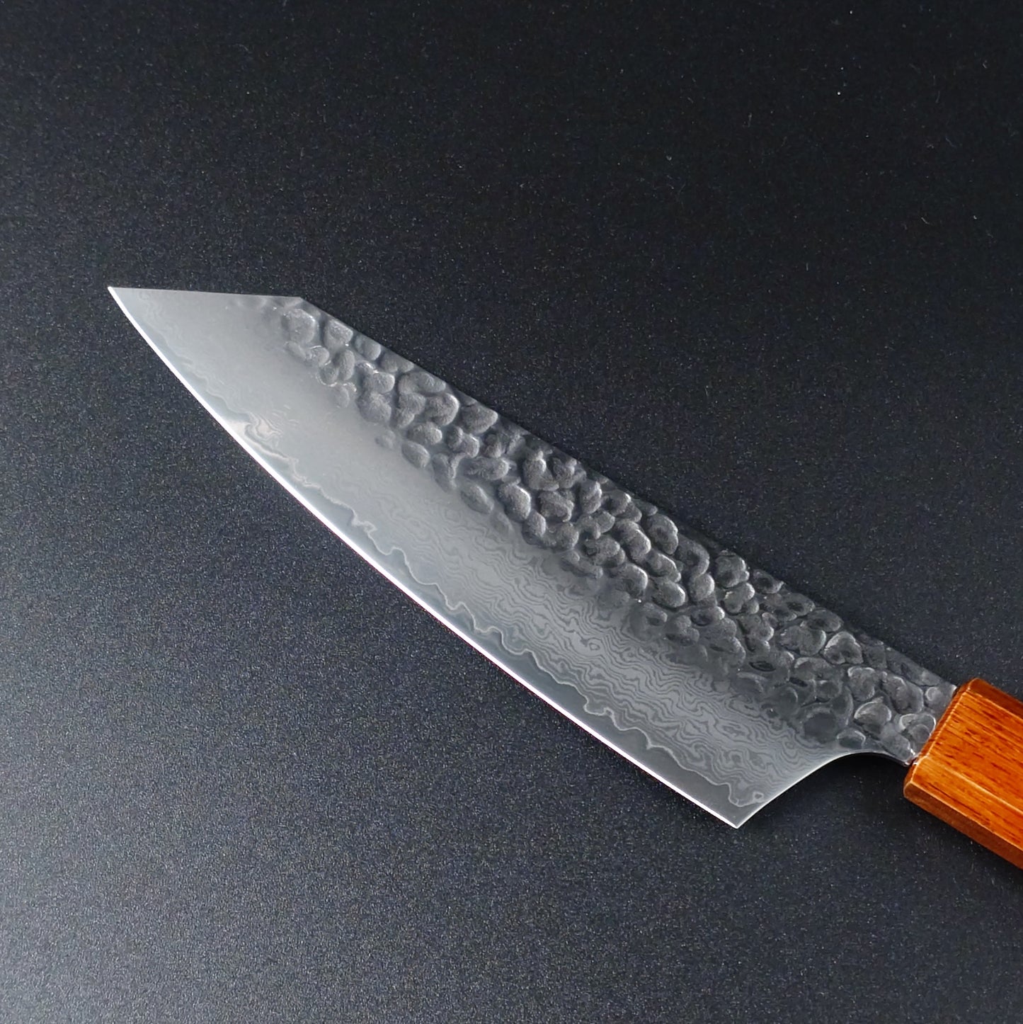 堺孝行　VG-10　33層ダマスカス鋼　剣型三徳160㎜　樫漆シリーズ　焼漆莉